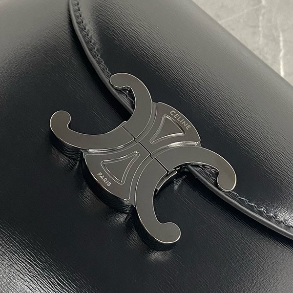 セリーヌ ティーン ブザス トリオンフ コピー Cew41974品質保証