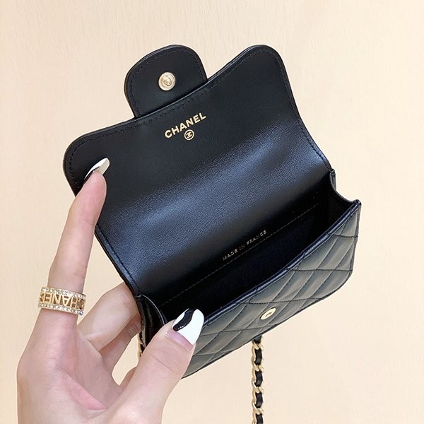 最高な材質シャネル  コピー チェーン クラッチ バッグ 注目度抜群！ AP22001代引きを販売