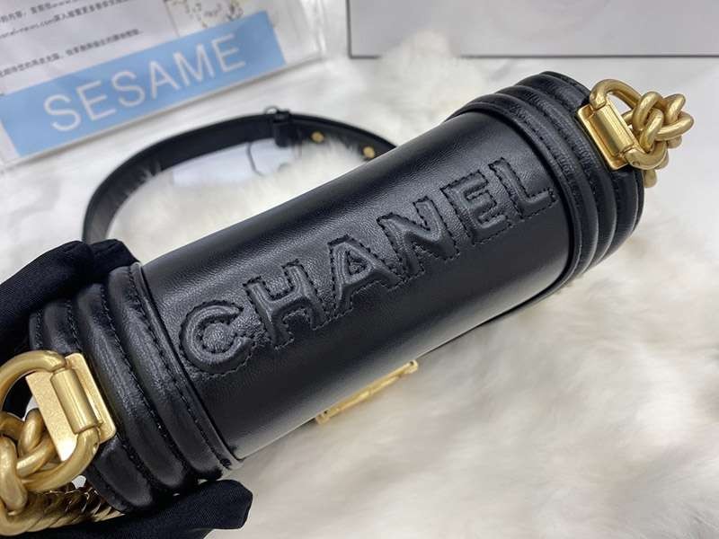 実物写真 最新 シャネル ボーイ シャネル コピー ショルダーバッグ AS3018高い品質