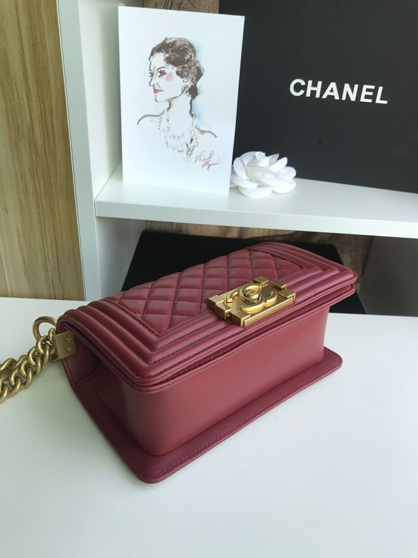 欲しい♡超限定♪ シャネル マトラッセ ボーイ シャネル ショルダーバッグ 偽物 shp92289最高級