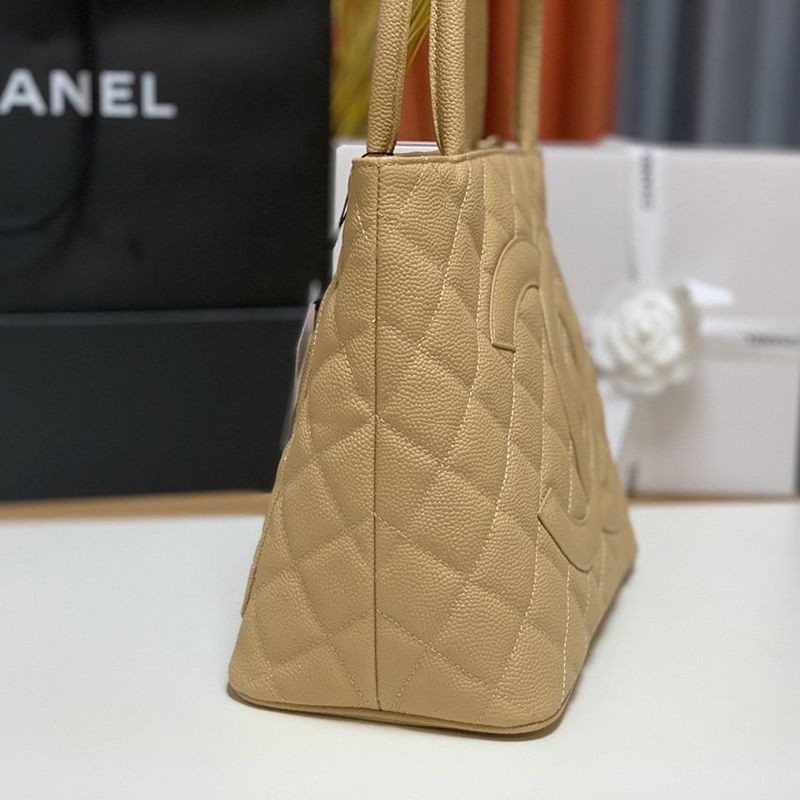 使い勝手の良さ シャネル キャビアスキン ヒルトンバッグ スーパーコピー sht84193高い品質