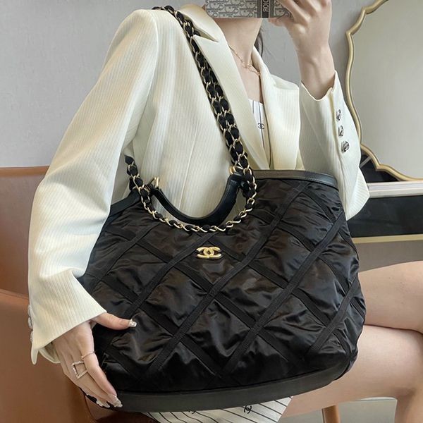 人気No1シャネル マキシショッピングバッグ CCマーク ナイロン コピー shx67252通販