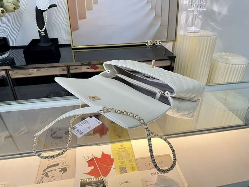 春夏新作 シャネルココハンドル コピー キャビアスキン ショルダーバッグ 高品質♪ shz51610最高級