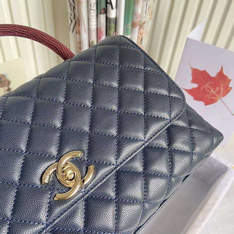 21-22AW 大人気♪シャネル コピー キャビアスキン ショルダーバッグ shz55522人気
