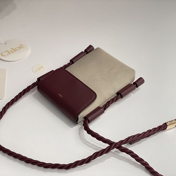 希少色 クロエ KEY スマホポーチ シャイニーカーフスキン製フラップ付き che75538高い品質