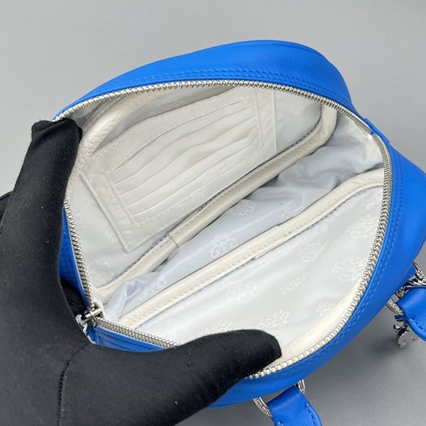 高品質 クロムハーツ セメタリー 偽物クロス ハンドバッグ Kuh09927代引きを販売