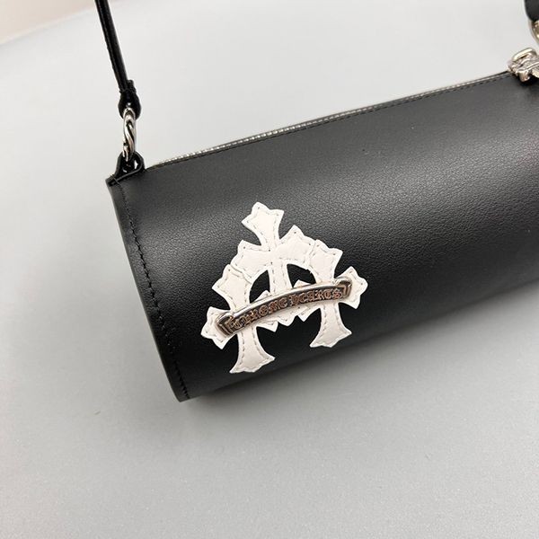 注目度抜群！クロムハーツ コピー クロス バケツバッグ Kun45818