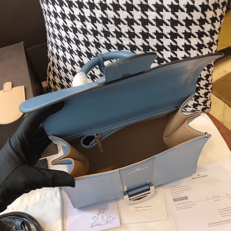 一目惚れ♪【デルボー コピー】ブリヨン Ivoryステッチ ミディアムハンドバッグ Ded95103N級品