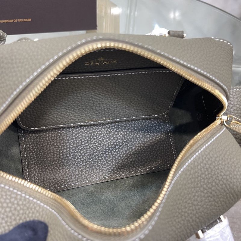 《大人気》DELVAUX コピー◆Cool Box Mini ソフトグレインレザー製 ハンドバッグ Dee10502N級品
