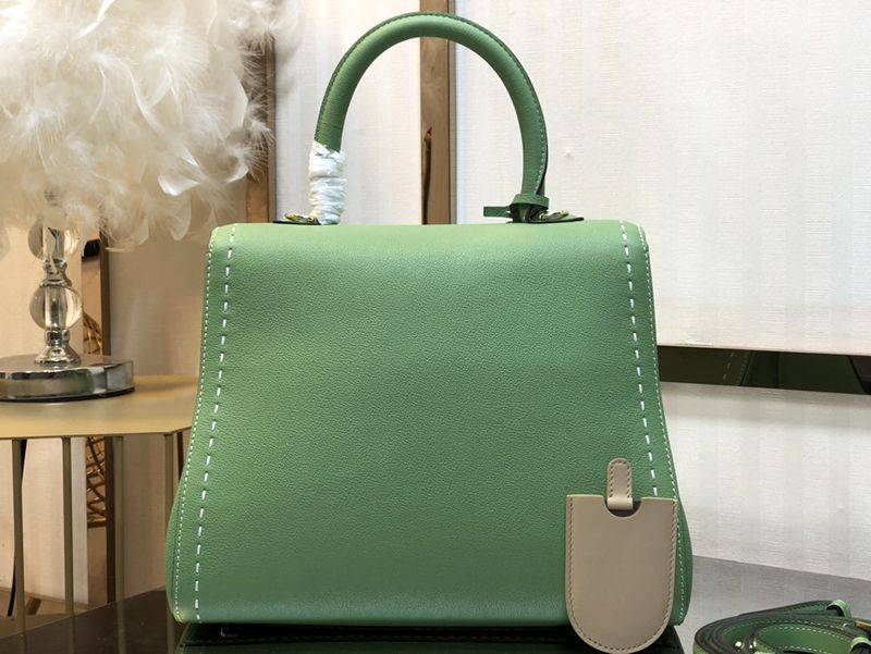送料込デルヴォー 偽物☆ブリヨン ハンドバッグ ブリヨン 3サイズ☆送料込 Deg26040