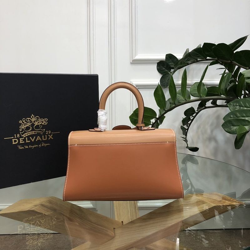 目を惹くカラー デルボー カーフスキン ブリヨン 偽物 ショルダー ハンドバッグ Dei09739激安送料無料
