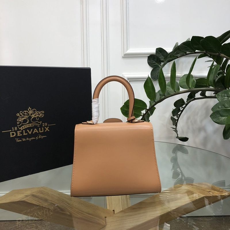 最安値挑戦 デルボー カーフスキン 偽物 ブリヨン ショルダー ハンドバッグ Det70781激安送料無料