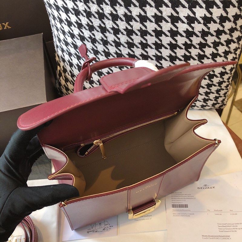 人気No1【デルボー ハンドバッグ 偽物】ブリヨン Ivoryステッチ ミディアムハンドバッグ Det82089N級品