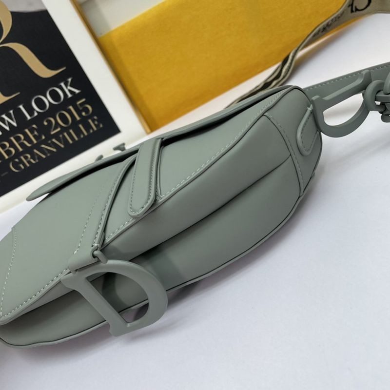 [送料無料] ディオール ラテカラー サドルバッグ 偽物ウルトラマットカーフスキン M0446ILLO_M41G最高級