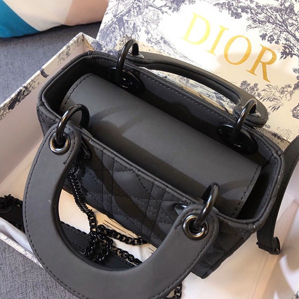 【日本未発売】21SS レディディオール ミニバッグコピー ブラック M0505SLOI_M989人気