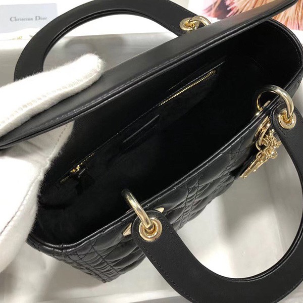 《バイラ 付録 ディオール》レディディオール コピー ミディアムバッグ M0565ONGE_M900代引きを販売