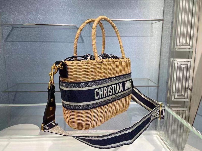 新木優子さん愛用！ディオール 2021Cruiseコレクション ディオール WICKERかごバッグ コピー M7601CMVO_M918高い品質