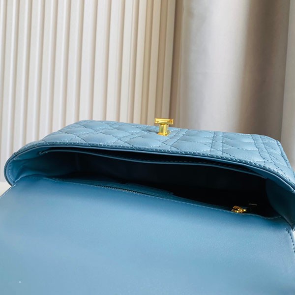 【関税込】ディオール CARO ミディアムバッグ 偽物ショルダー M9242UWHC_M01Z最高級