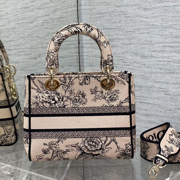 激安価格！ディオール LADY D-LITE ミディアムバッグ コピー dea09142通販