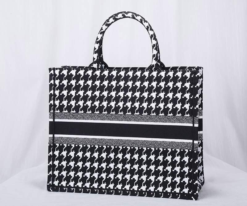 セール新作ディオール 偽物 ブックトート マクロ ハウンドトゥース エンブロイダリー 2サイズ deb41781通販