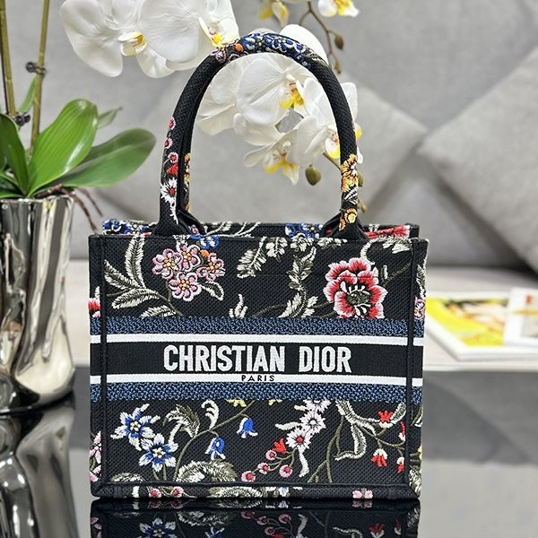 容量大!!ディオール ブックトート コピー Dior Petites Fleurs刺繍 deb77065