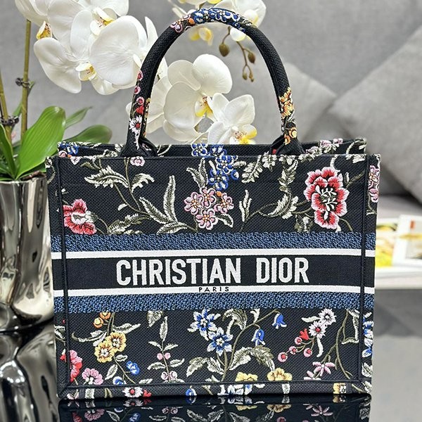 容量大!!ディオール ブックトート コピー Dior Petites Fleurs刺繍 deb77065品質保証