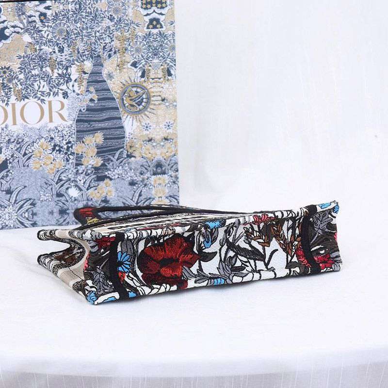 希少色ディオール 偽物 ブックトート ミニバッグ ミレフルールの刺繍 dec14224代引きを販売