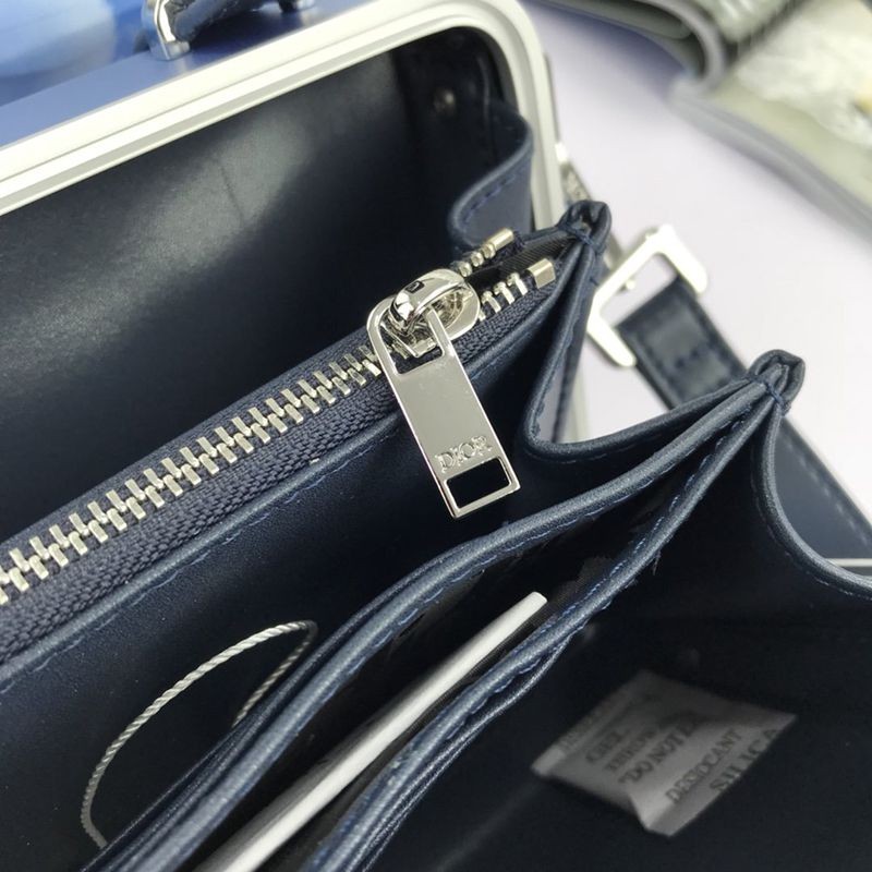 ディオールxRIMOWA 注目のコラボ☆ パーソナルクラッチバッグコピー dec48351代引きを販売
