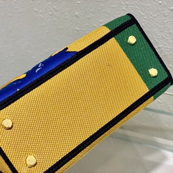 希少色【ディオール】MEDIUM LADY D-LITE BAG フラワーポップ コピー 刺繍 def95705N級品