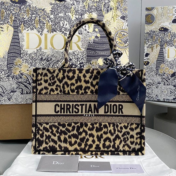 関税なしディオール Book Tote トートバッグコピー ヒョウ柄 バッグレオパード刺繍 M1286ZRHM ブックトート dei75907