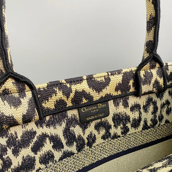 関税なしディオール Book Tote トートバッグコピー ヒョウ柄 バッグレオパード刺繍 M1286ZRHM ブックトート dei75907最高級