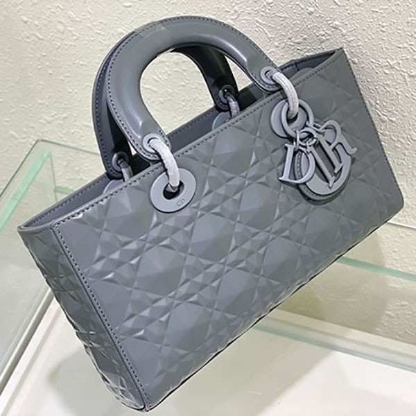 大人気！【ディオール】LADY D-JOY バッグ 偽物 カナージュ カーフスキン den09115激安送料無料