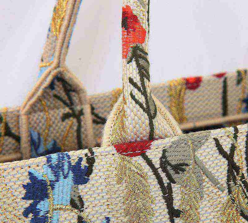 超希少！ディオール 偽物 ブックトート ハイビスカス刺繍 2サイズ den85817高い品質
