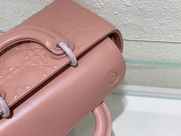 送料込【ディオール】LADY D-JOY バッグコピー カナージュ カーフスキン det26113代引きを販売
