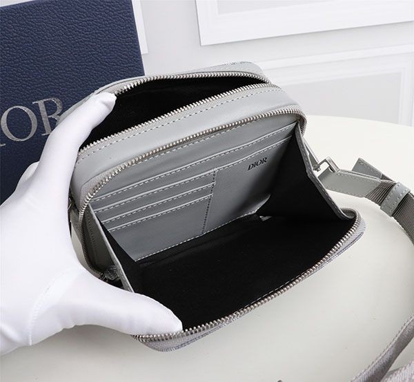 ディオール CD Diamond キャンバス 偽物 メッセンジャーポーチ det67340N級品