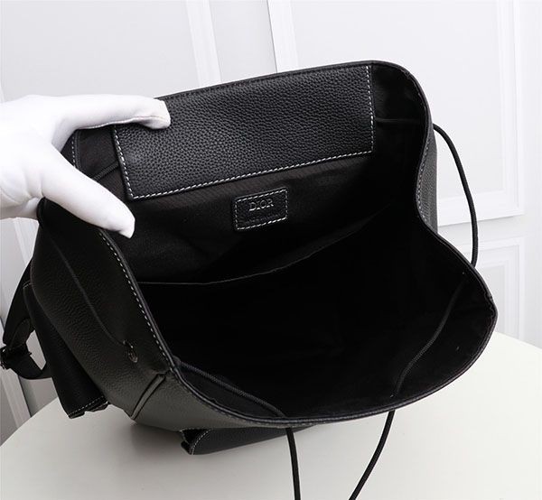 大人気!!新色 ディオール SADDLE バックパック リュック スーパーコピー deu26000代引きを販売