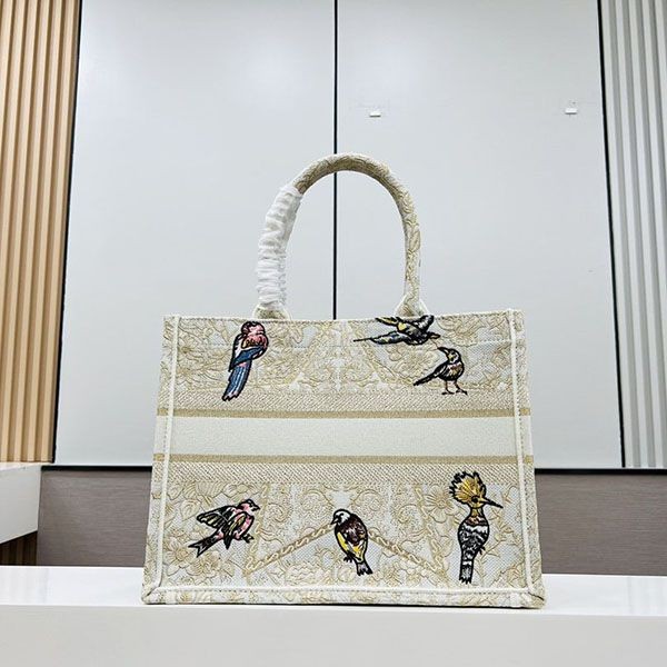 ディオール Large 刺繍入り トートバッグ コピー ブックトート deu27040高い品質