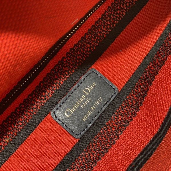 目を惹くカラー【ディオール】MEDIUM LADY D-LITE BAG フラワーポップ刺繍 dev94980代引きを販売