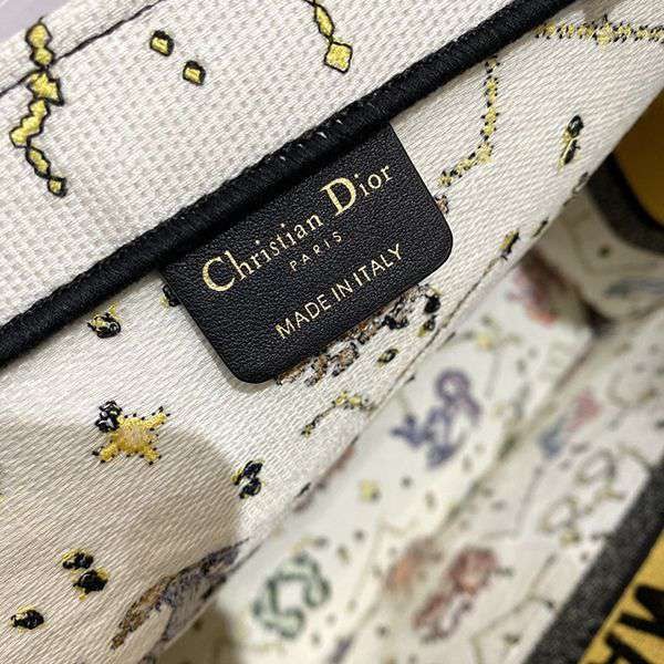 入手困難ディオール BOOK TOTE コピー ジャルダン ディヴェール 花柄 刺繍 S M L dew17736
