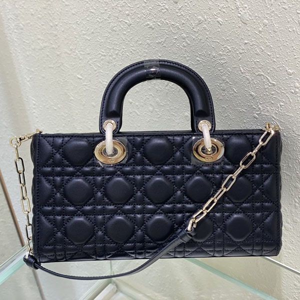 最新でオシャレ ディオール レディD-JOY ミディアムバッグ カナージュ レザー dex64241人気