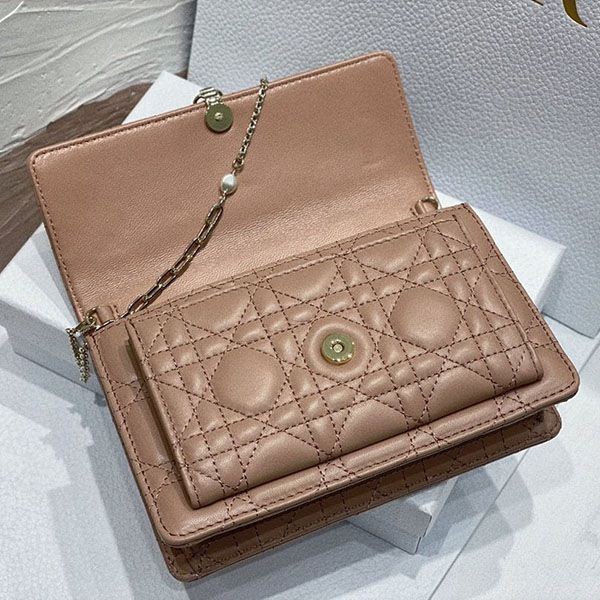 一目惚れ♪LADY ディオール 偽物 チェーンポーチ カナージュ ラムスキン dey84355N級品