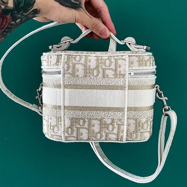 【日本未発売】ディオール TRAVEL バニティバッグ バニティケース 偽物 dey85807高い品質