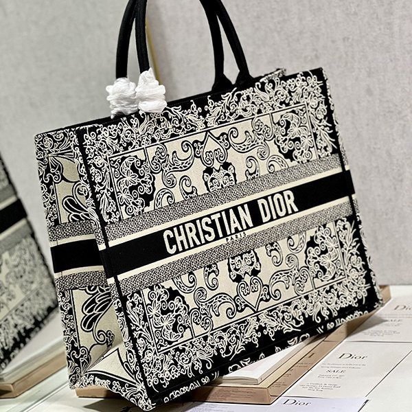 ☆超人気☆目を惹くカラー ディオール ブックトート コピー 1265/1268 dez08209激安送料無料