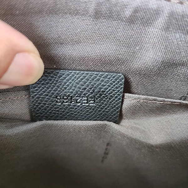 ★日本!!人気！フェンディ FFファブリック スリム クラッチバッグ 偽物 7VA564AJJ4F0GXN品質保証