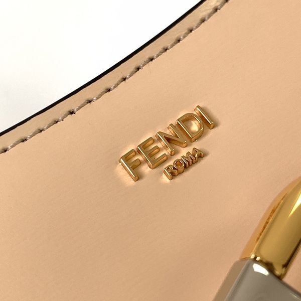 フェンディ オーロックコピー スウィング レザー ポーチ fea68286N級品