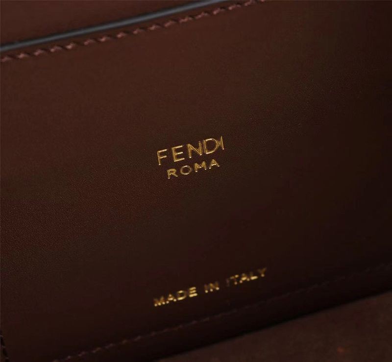 希少色フェンディ ウェイ レザー バッグ コピー fea70794代引きを販売