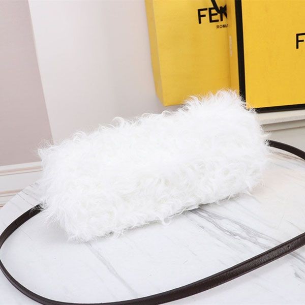 大人気！フェンディ ファースト スモール モヘアウール バッグ 偽物 fec18707激安送料無料