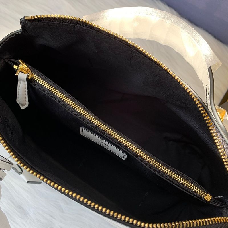 争奪戦フェンディ バイ ザ ウェイ 偽物 ミディアム レザー ボストンバッグ fed64839代引きを販売