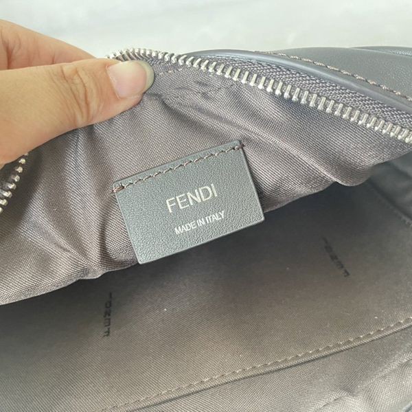 注目★フェンディ ROMA FFファブリック コピーカメラケース feg47963品質保証
