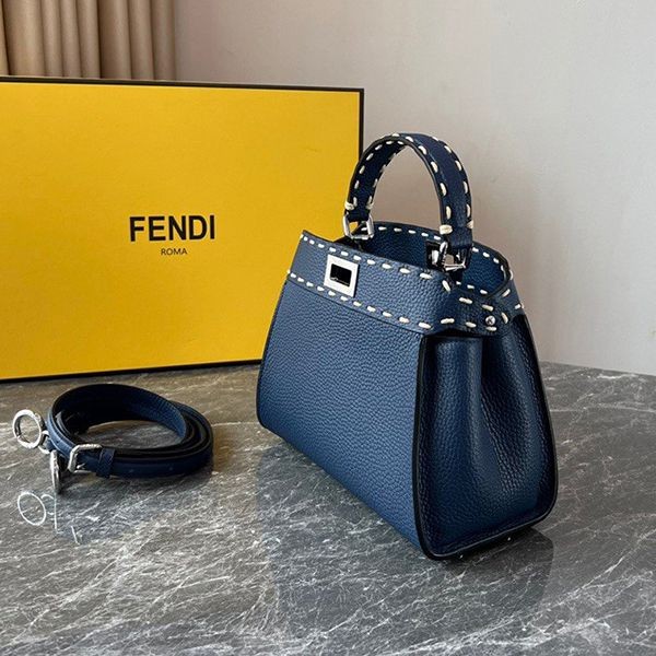 超希少！フェンディ 偽物 ショルダーバッグ 【人気商品】 feg51801激安送料無料
